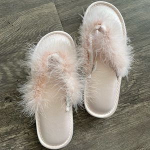 Beautiful Blush Feather Slippers 💕 Brand new, never worn